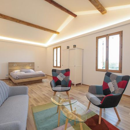 Nuits Salines Aigues-Mortes Kültér fotó
